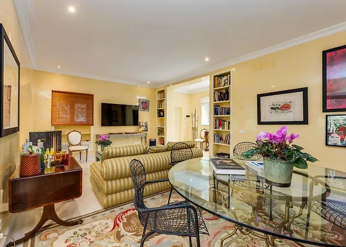 Borghese Flat In Luxury With Garden Apartment